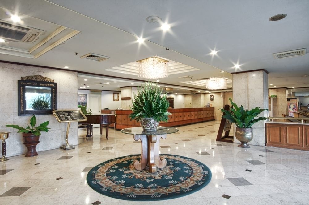 hotel sahid surabaya dibangun tahun berapa